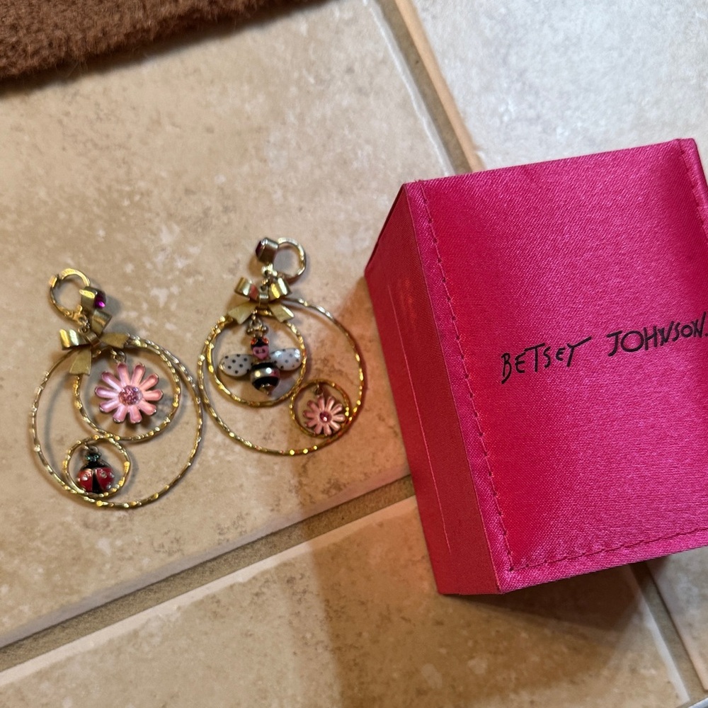Betsey Johnson Gold and Pink Floral Earrings